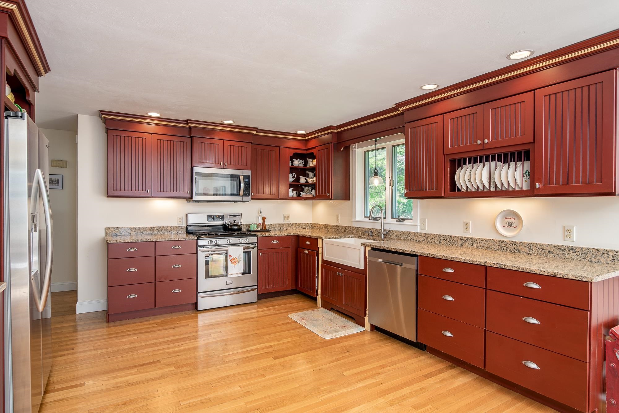 52 Estes Road Rochester, NH 03839 - Photo 16 of 40