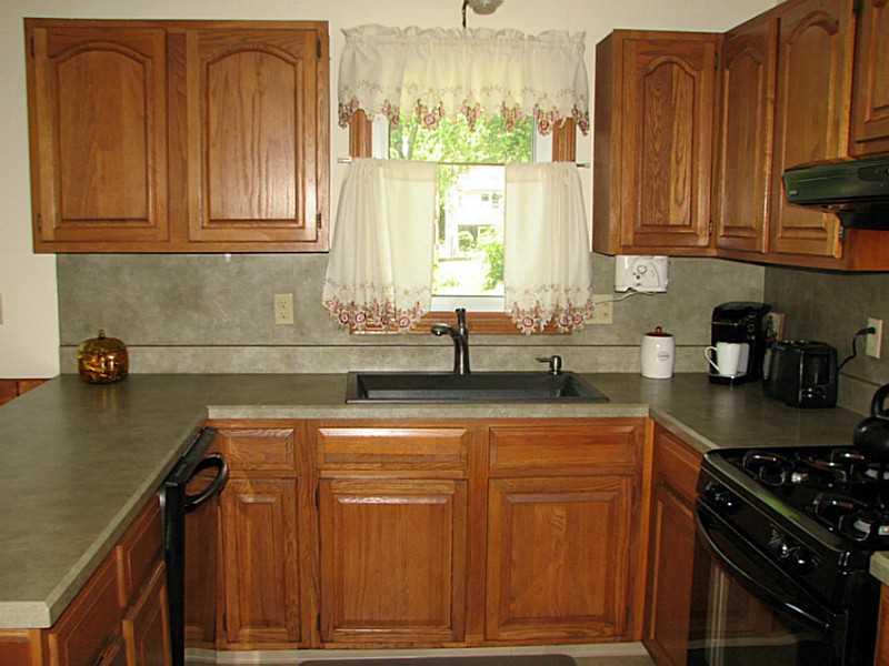 14 What Cheer Road Narragansett, RI 02882 - Photo 2 of 25 Kitchen.