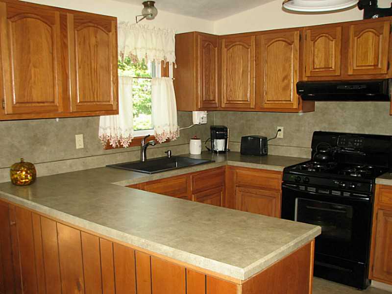 14 What Cheer Road Narragansett, RI 02882 - Photo 3 of 25 Kitchen.