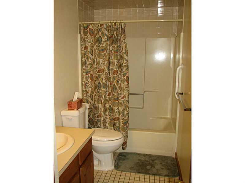 14 What Cheer Road Narragansett, RI 02882 - Photo 9 of 25 Bathroom.