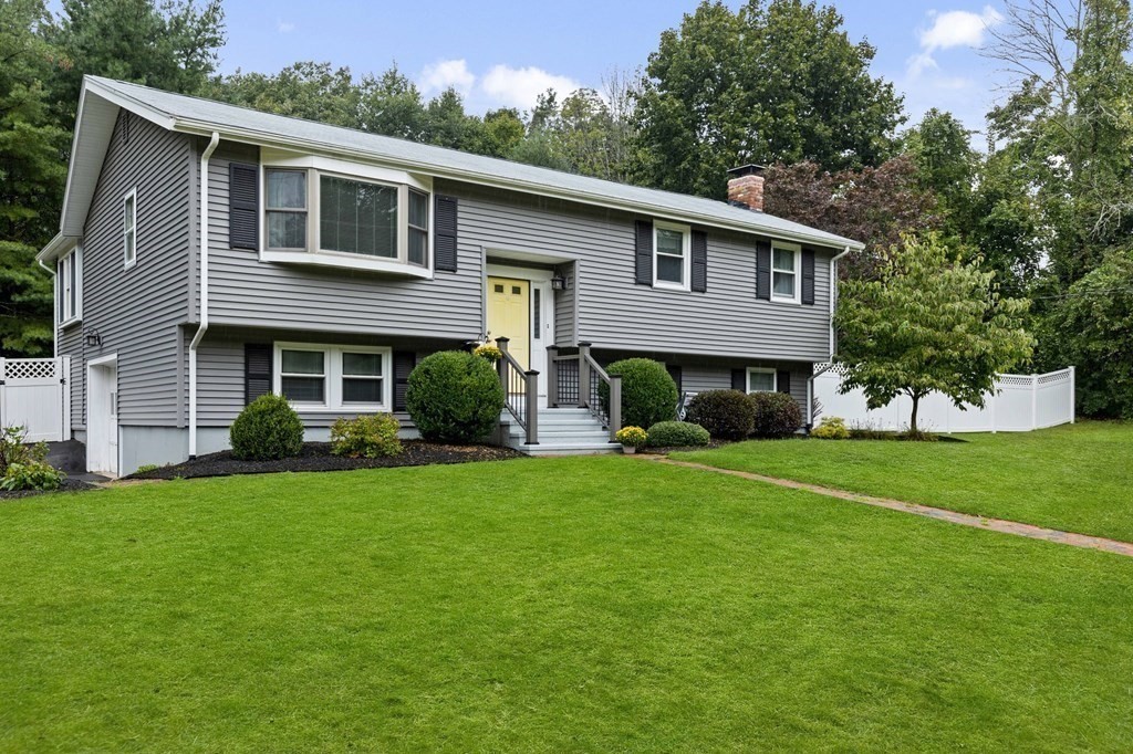 1 Sears Road Foxboro, MA 02035 - Photo 3 of 29 Gallery Image 3