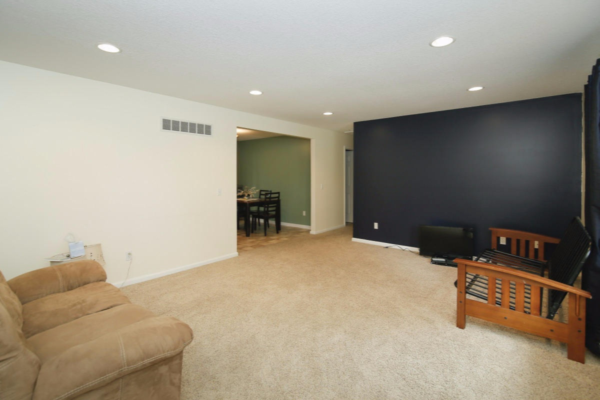 58554 Kerr Creek Road Three Rivers, MI 49093 - Photo 4 of 19 15030932_03