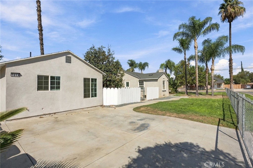 6815 Barcelona Way Riverside, CA 92504 - Photo 37 of 51 Gallery Image 37