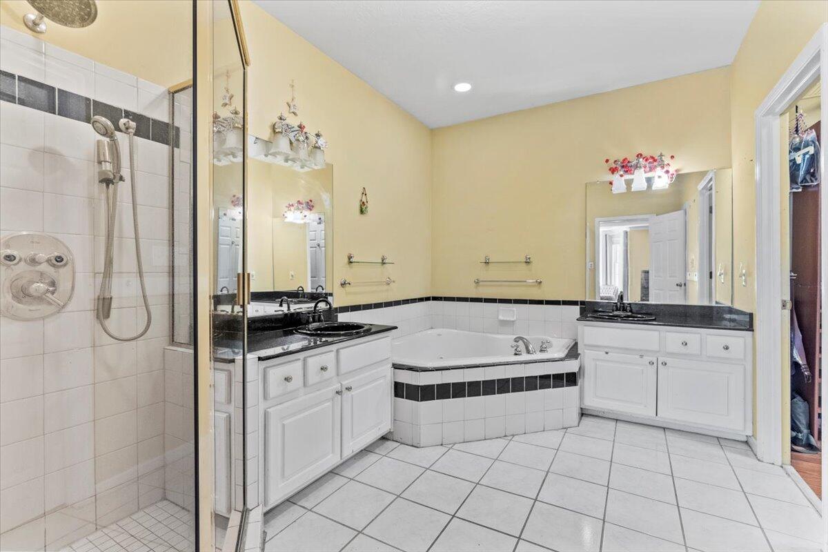 4131 West Quaker Road Keysville, GA 30816 - Photo 26 of 49 26-Owners Bathroom