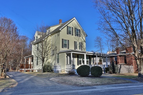 41 Spring Street Wakefield, MA 01880 - Photo 1 of 27 Gallery Image 1