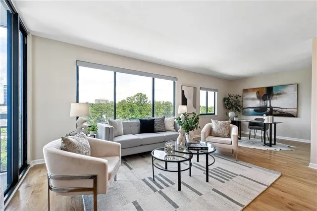 $275,000 | 3481 Lakeside Drive Northeast, Unit 1508, Atlanta, GA 30326