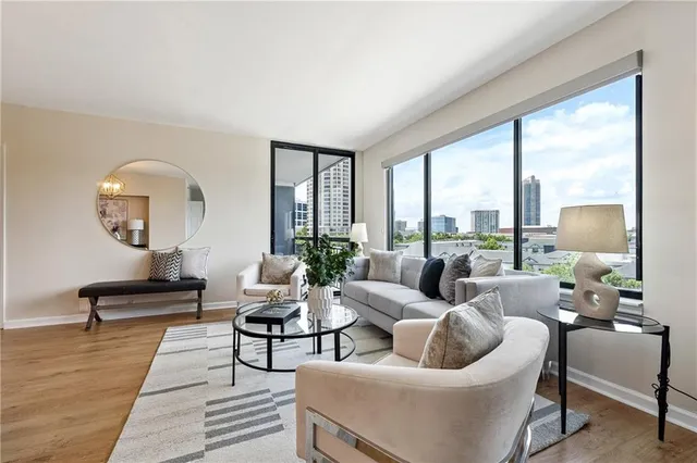 $275,000 | 3481 Lakeside Drive Northeast, Unit 1508, Atlanta, GA 30326