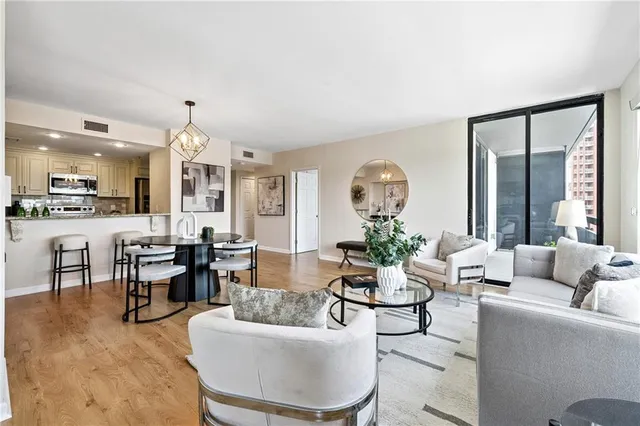 $275,000 | 3481 Lakeside Drive Northeast, Unit 1508, Atlanta, GA 30326