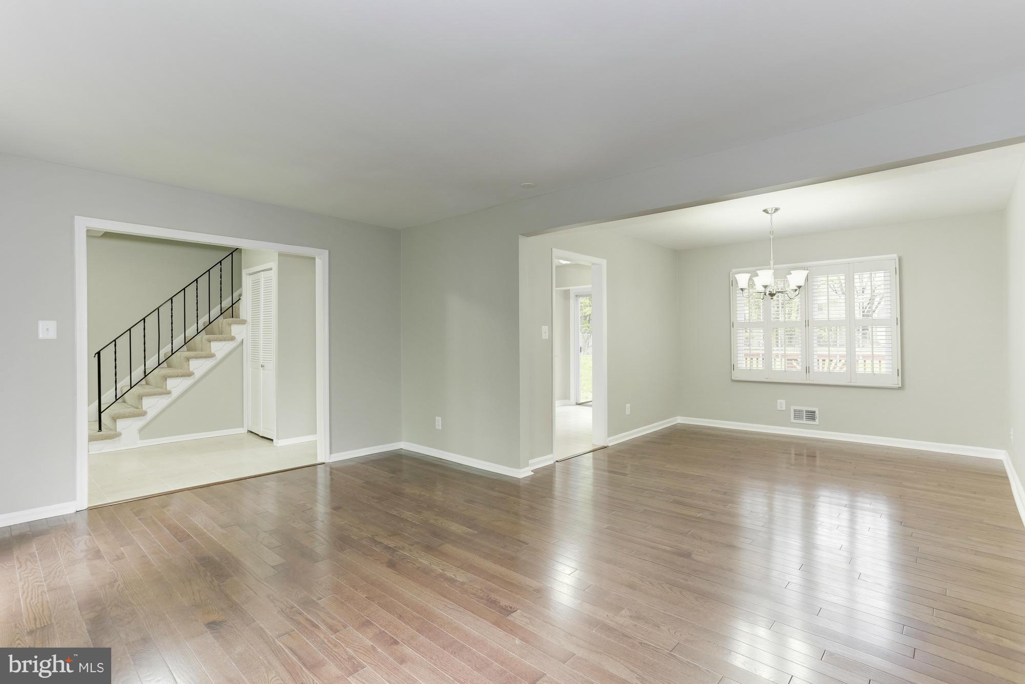 9309 Locksley Road Fort Washington, MD 20744 - Photo 5 of 30 Living Room