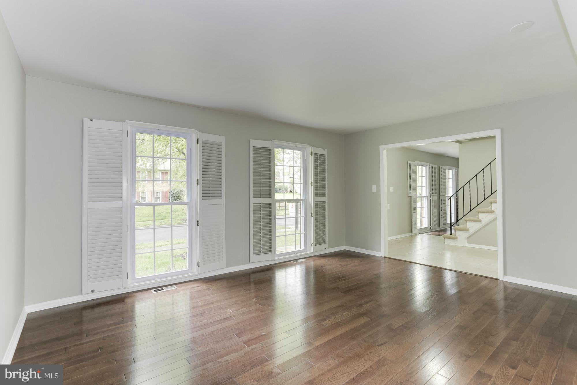 9309 Locksley Road Fort Washington, MD 20744 - Photo 6 of 30 Living Room