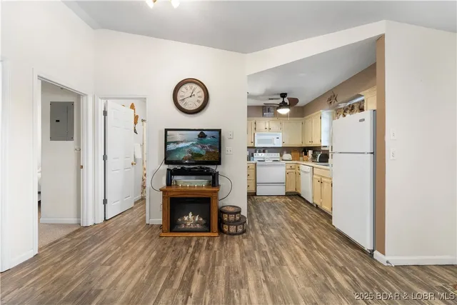 $225,000 | 40 Lighthouse Road, Unit 2301, Lake Ozark, MO 65049