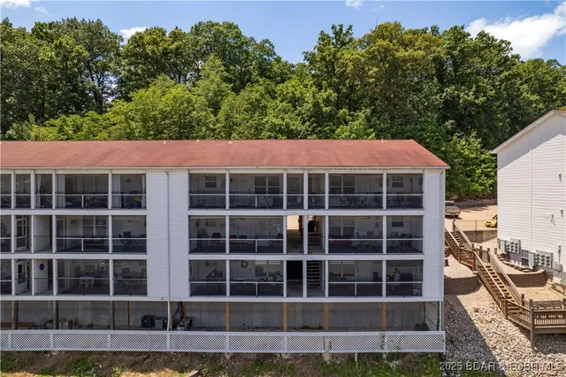 $225,000 | 40 Lighthouse Road, Unit 2301, Lake Ozark, MO 65049