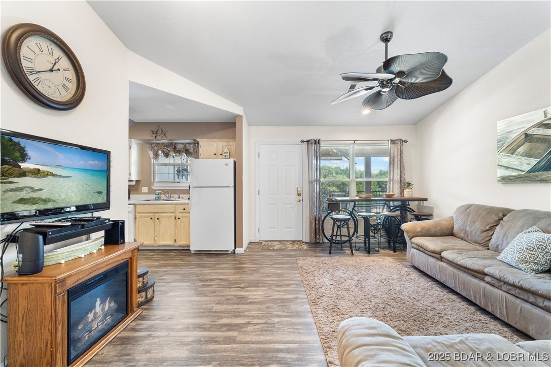 40 Lighthouse Road, Unit 2301 Lake Ozark, MO 65049 - Photo 6 of 40