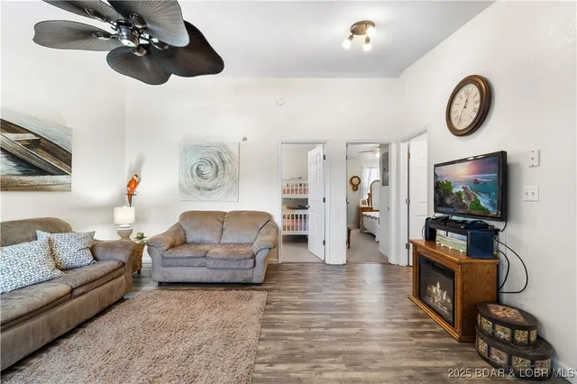 $225,000 | 40 Lighthouse Road, Unit 2301, Lake Ozark, MO 65049