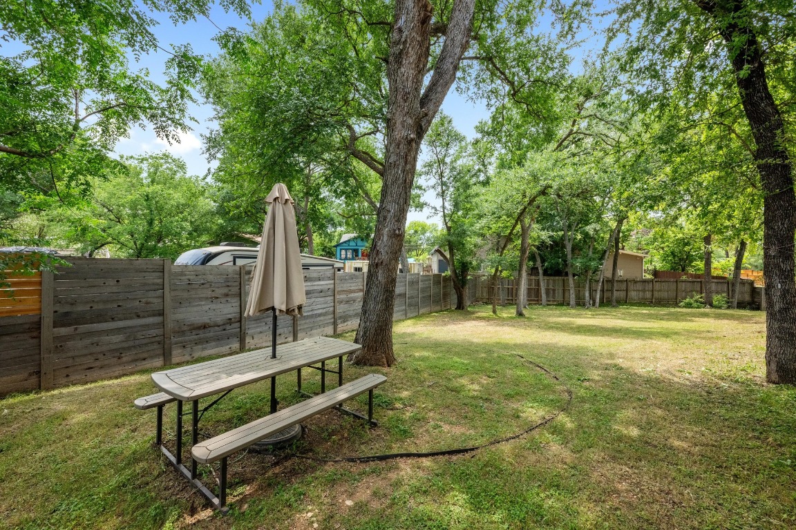 4705 Louis Avenue, Unit B Austin, TX 78721 - Photo 32 of 39