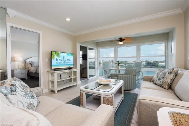 $10,000 | 271 Southbay Drive, Unit 155, Naples, FL 34108