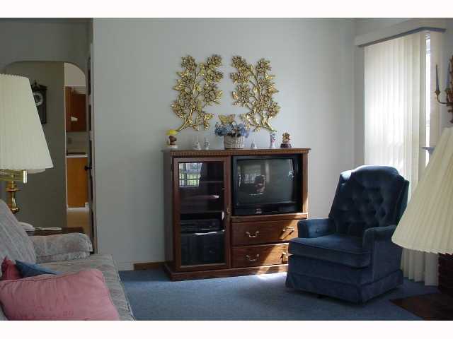 644 South Hampton Road Columbus, OH 43213 - Photo 4 of 7