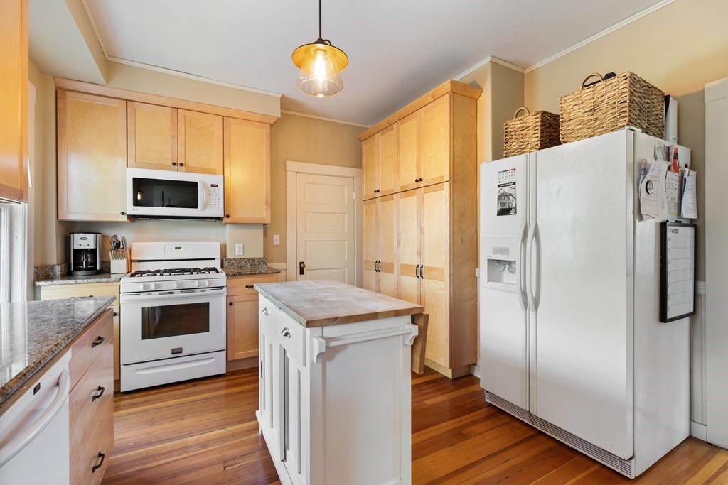 104 Audubon Road Milton, MA 02186 - Photo 11 of 25 Gallery Image 11