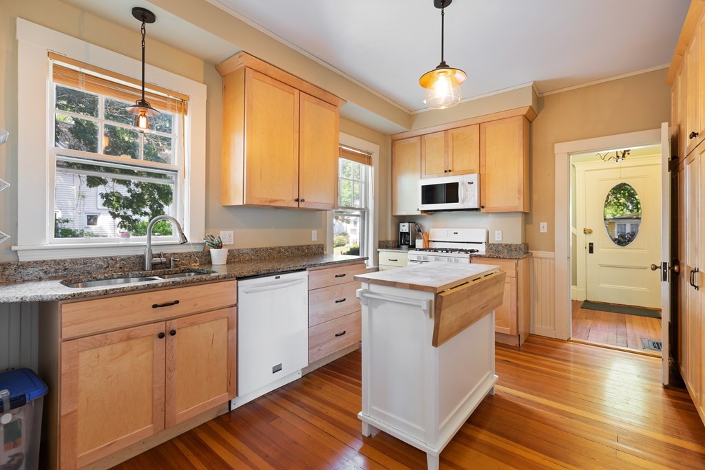 104 Audubon Road Milton, MA 02186 - Photo 10 of 25 Gallery Image 10