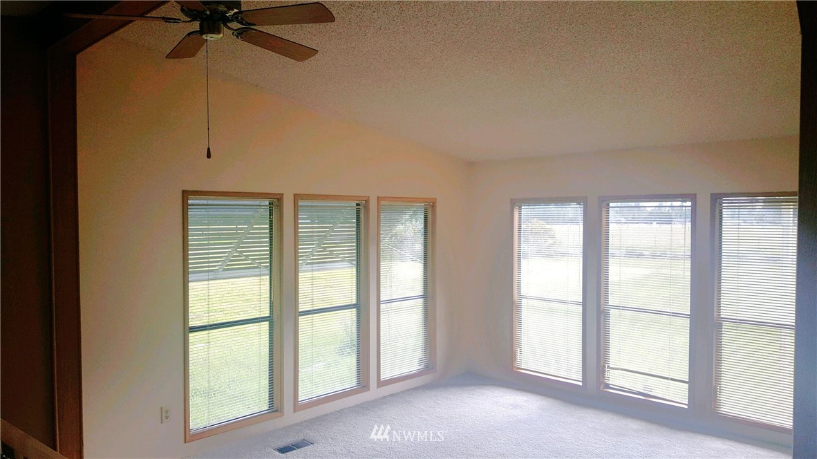 103 Heise Road South Elma, WA 98541 - Photo 3 of 18 Gallery Image 3