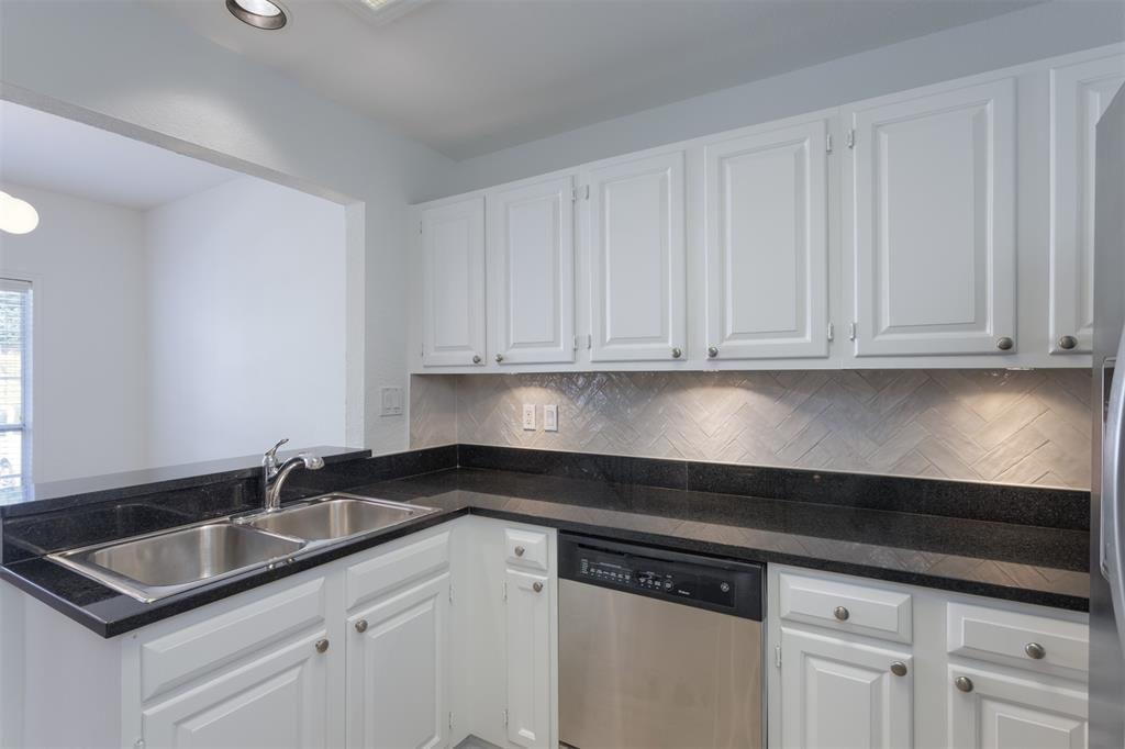 12680 Hillcrest Road, Unit 3107 Dallas, TX 75230 - Photo 14 of 40 Kitchen - Great storage