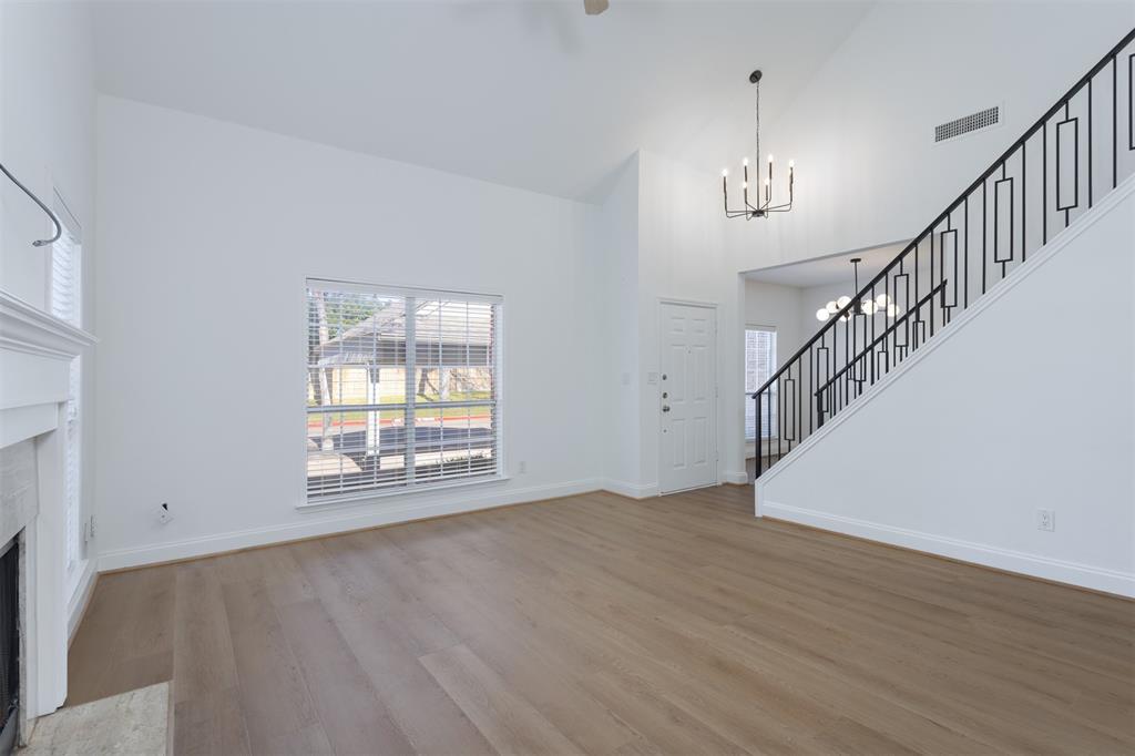 12680 Hillcrest Road, Unit 3107 Dallas, TX 75230 - Photo 6 of 40 Living room