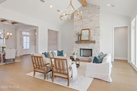 $999,900 | 307 Sunset Palm Court, Youngsville, LA 70592