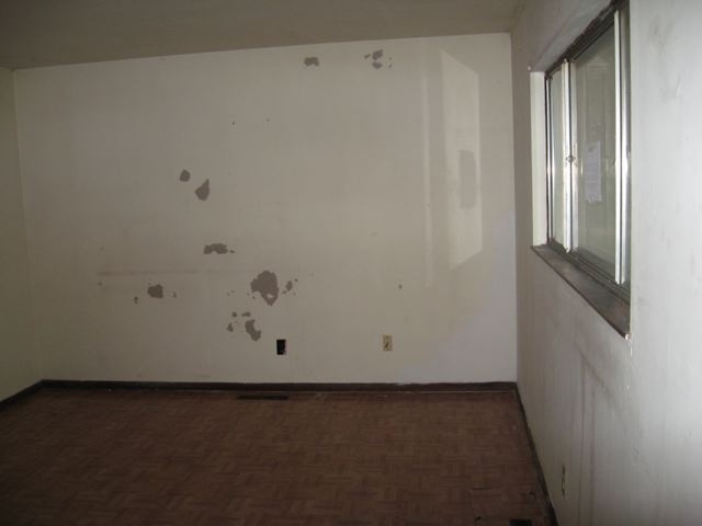 1209 Watkins Road Columbus, OH 43207 - Photo 3 of 5 Gallery Image 3