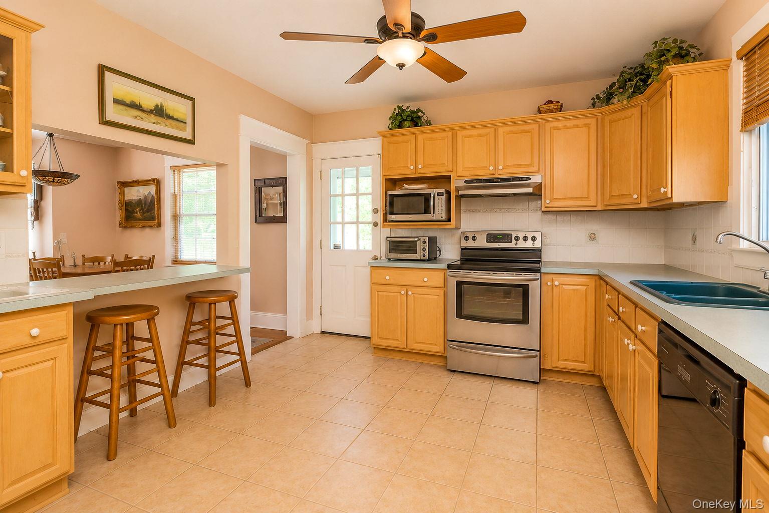 261 Cedar Cliff Road Monroe, NY 10950 - Photo 19 of 49
