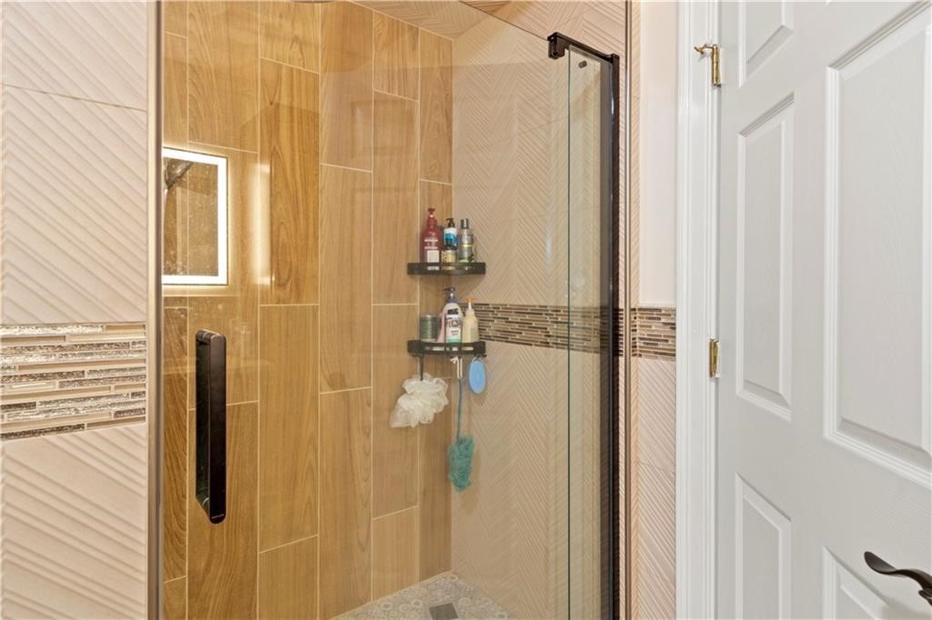 1785 Division Road East Greenwich, RI 02818 - Photo 25 of 34