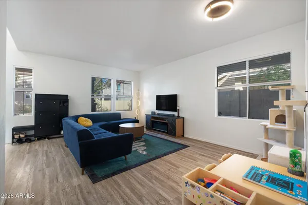 $474,850 | 1383 South Pheasant Drive, Gilbert, AZ 85296