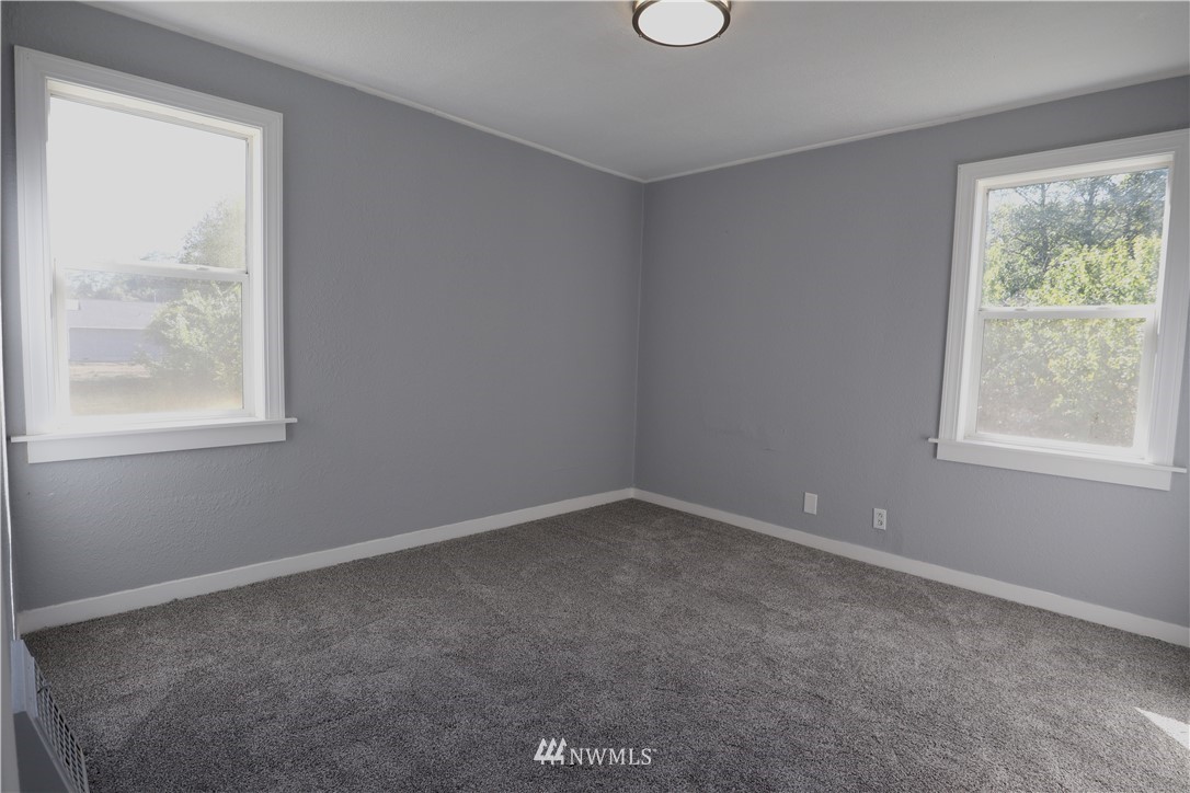 1916 Harding Road Aberdeen, WA 98520 - Photo 18 of 26 Gallery Image 18