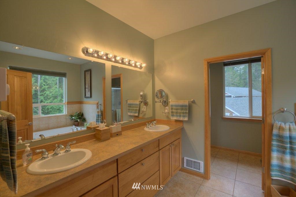 15344 Northwest Hite Center Road Seabeck, WA 98380 - Photo 13 of 25 Gallery Image 13