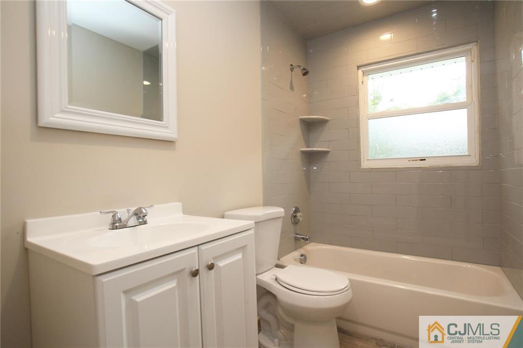 27 Gulf Road East Brunswick, NJ 08816 - Photo 20 of 25 Gallery Image 20