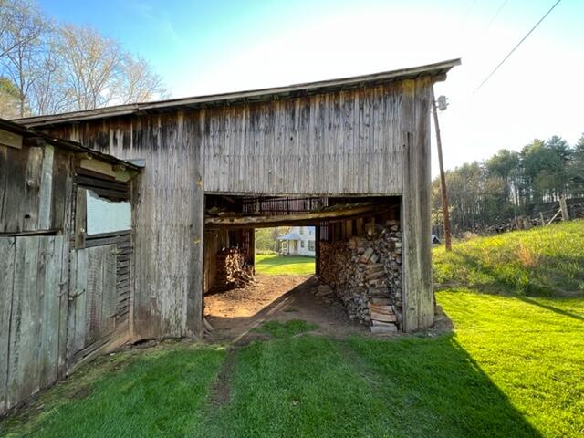 1091 Sandy Road Mountain City, TN 37683 - Photo 12 of 28 IMG_0237