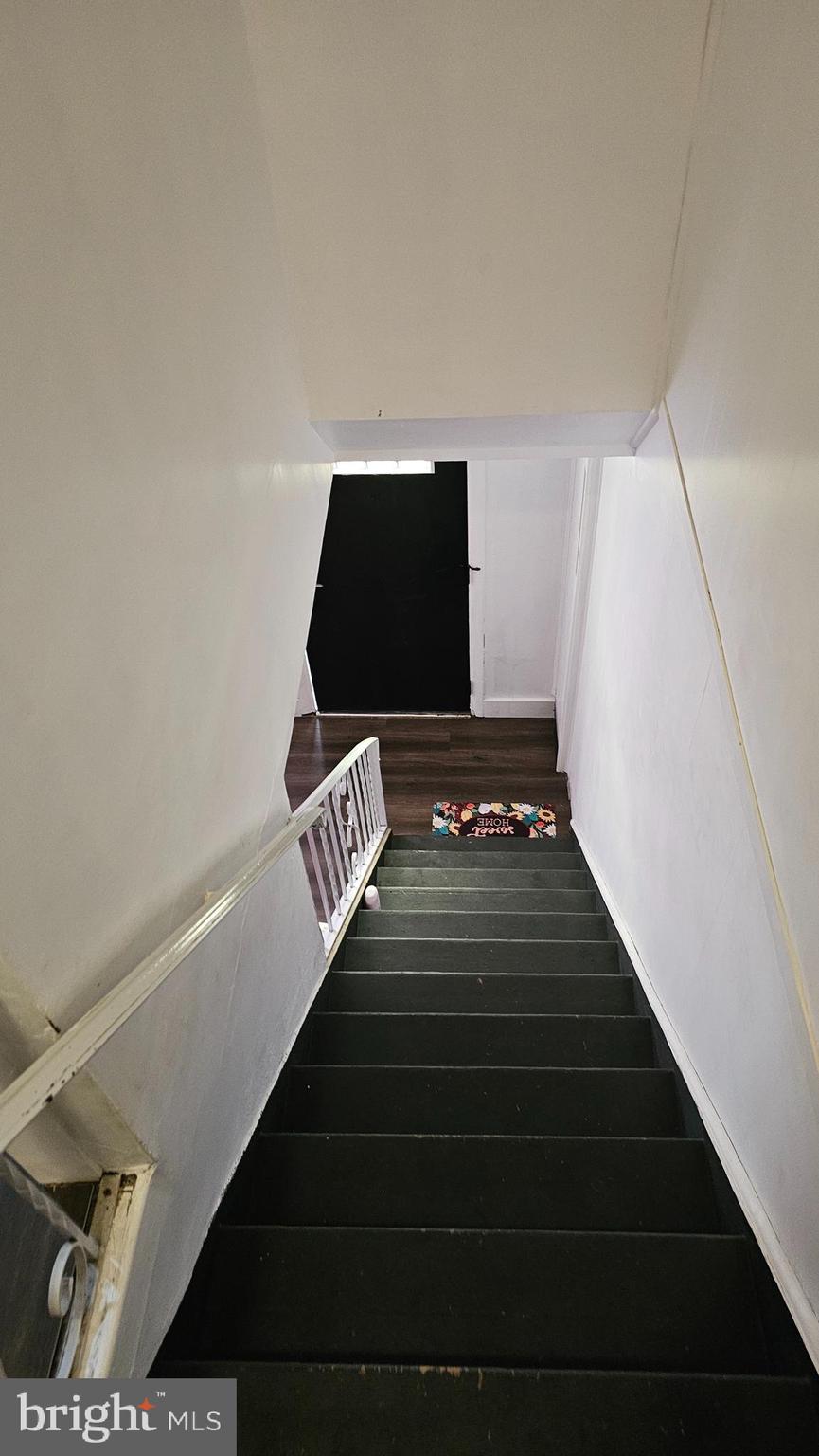 4254 O Street Philadelphia, PA 19124 - Photo 8 of 29 a view of entryway