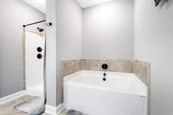 $2,500 | 132 Savannah Avenue, Pleasant View, TN 37146