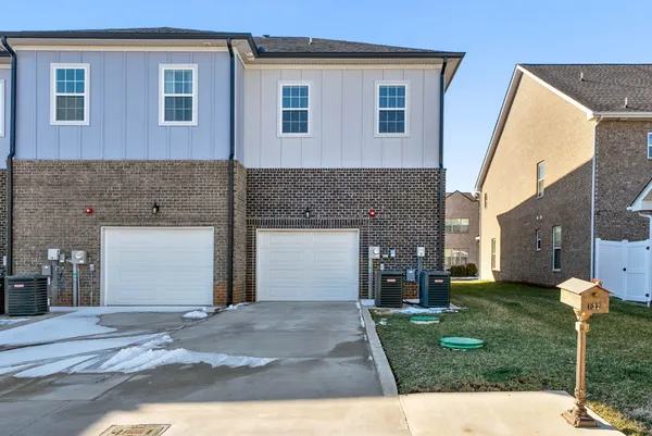 $2,500 | 132 Savannah Avenue, Pleasant View, TN 37146