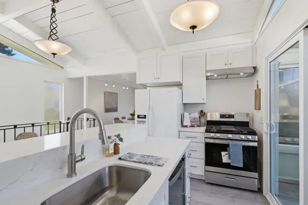 $1,349,800 | 106 Winfield Way, Aptos, CA 95003