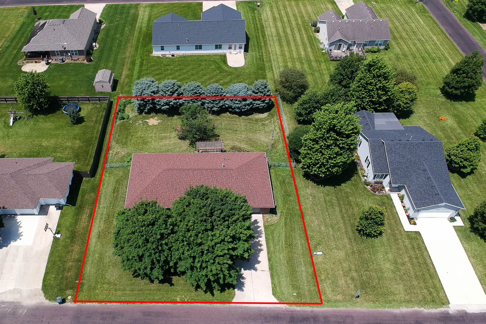 404 Sunset Drive Colfax, IL 61728 - Photo 4 of 33