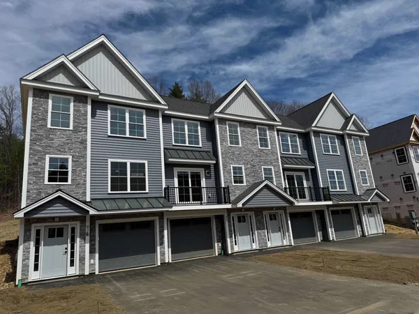 $424,000 | 87 Kearsarge Lane, Tilton, NH 03276