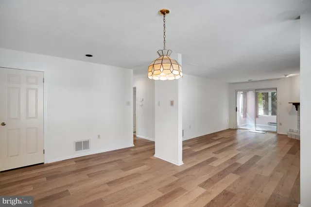 $2,200 | 327 Concord Court, Little Egg Harbor, NJ 08087