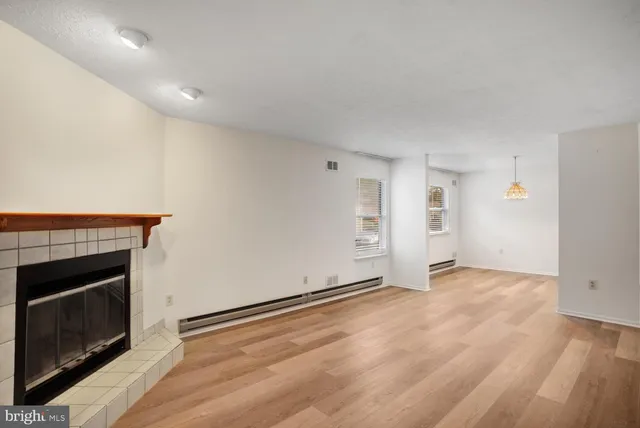 $2,200 | 327 Concord Court, Little Egg Harbor, NJ 08087