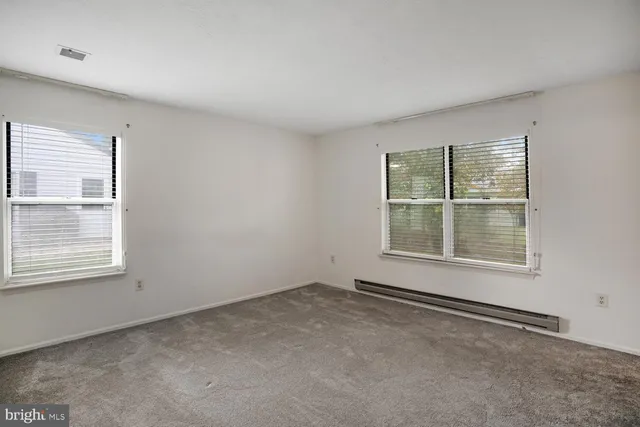 $2,200 | 327 Concord Court, Little Egg Harbor, NJ 08087