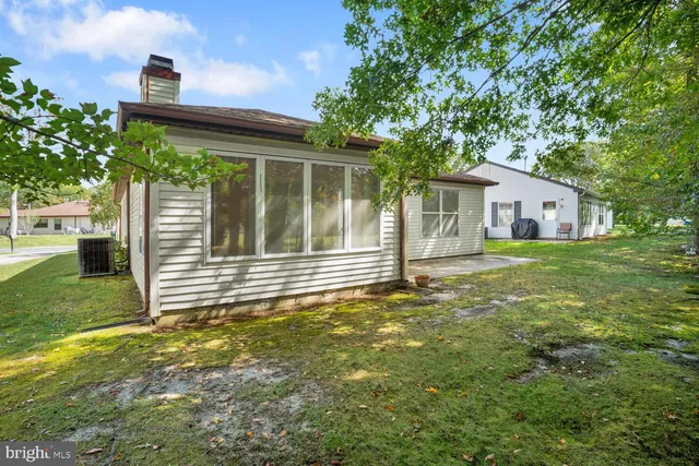 $2,200 | 327 Concord Court, Little Egg Harbor, NJ 08087