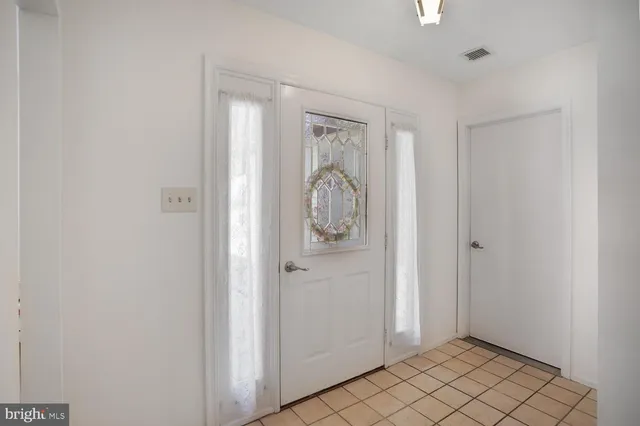 $2,200 | 327 Concord Court, Little Egg Harbor, NJ 08087