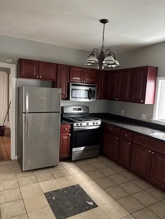 $2,600 | 51 Glendale Street, Unit 1, Everett, MA 02149