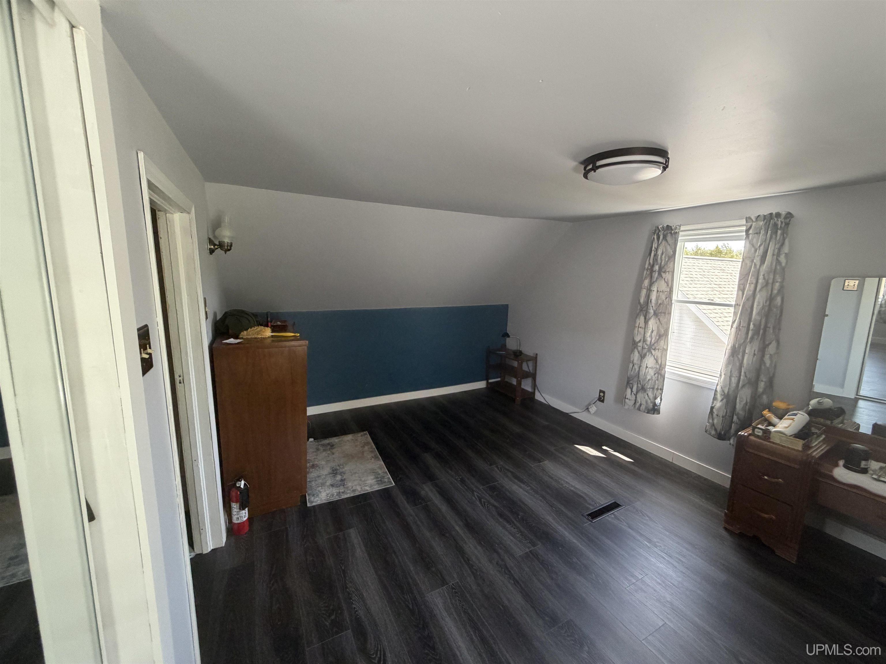 145 Silver Street Ishpeming, MI 49849 - Photo 11 of 33