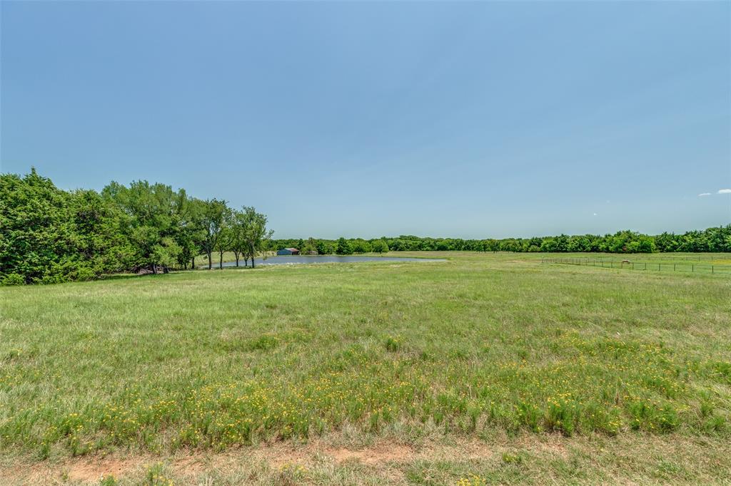 76 Spout Springs Road Pottsboro, TX 75076 - Photo 32 of 36 Gallery Image 32