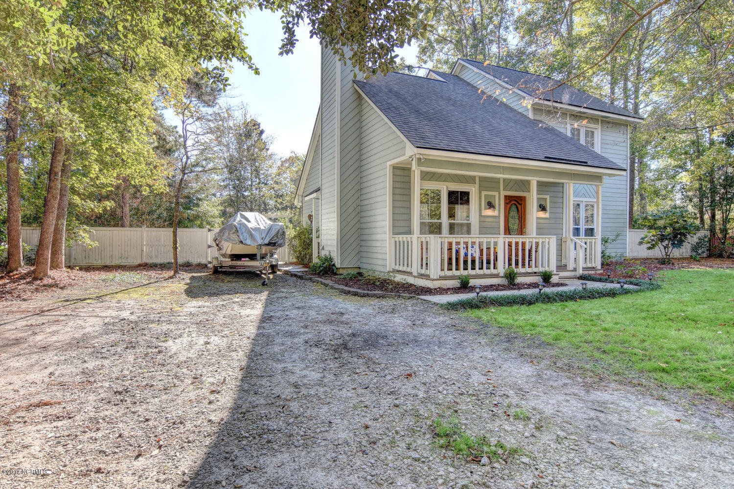 409 Hidden Valley Road Wilmington, NC 28409 - Photo 3 of 30 409 Hidden Valley Rd-large-003-7-DSC 560